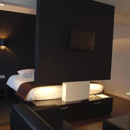 Victory Hotel 3*